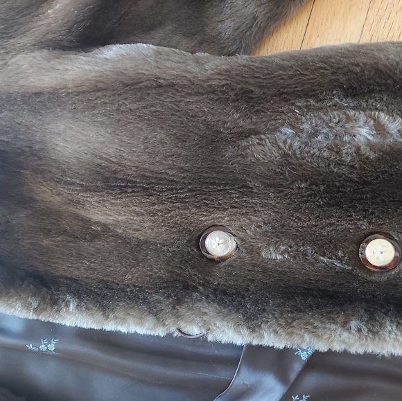Lovely soft brown vintage Scottish fur coat - Picture 7 of 7